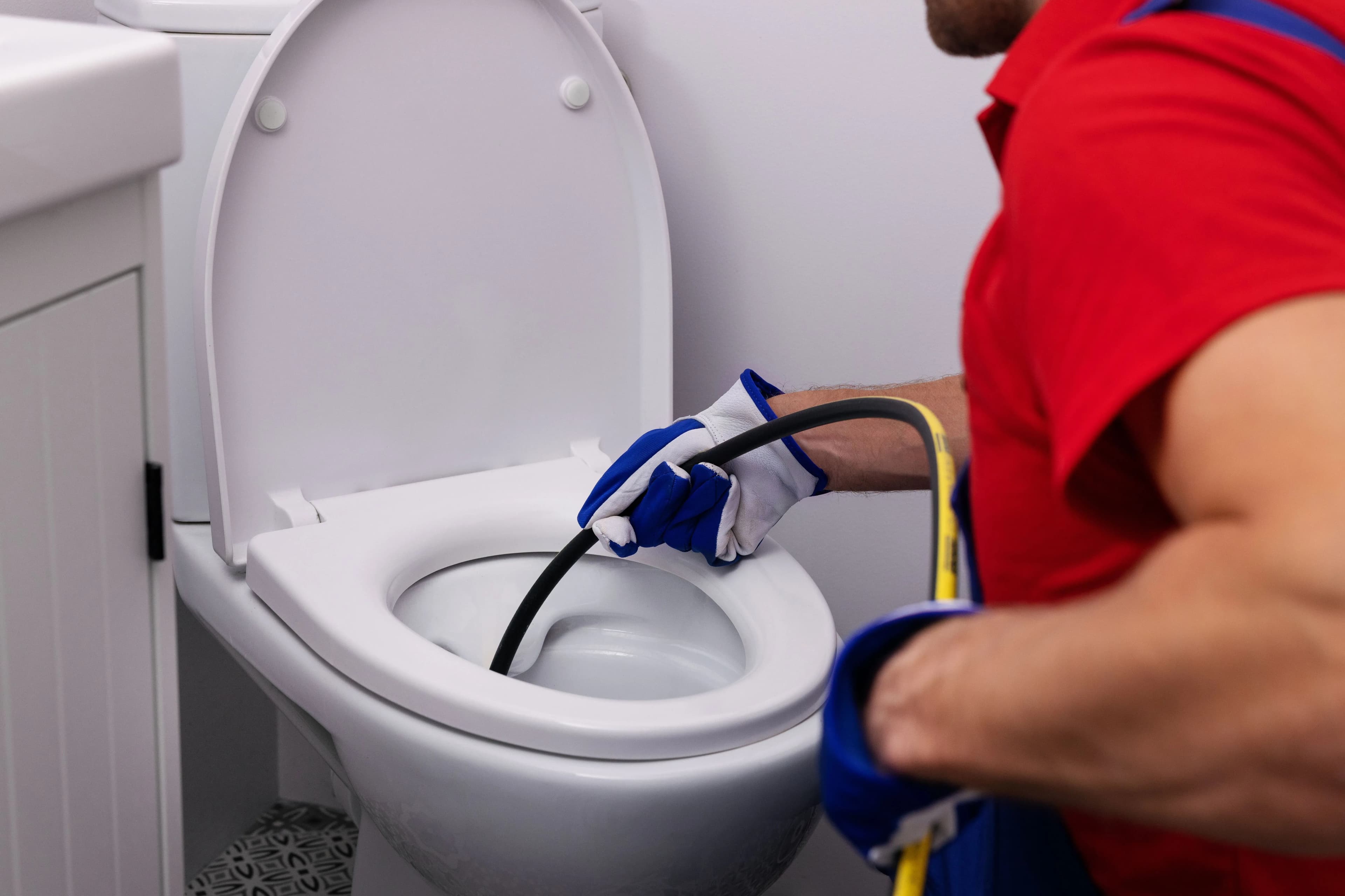 Schnelle Hilfe bei WC-Verstopfung in Weissenbach